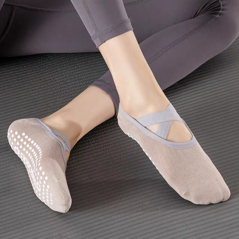 Professional Women Yoga Sock S - đánh giá và giá Yoga & Fitness With Denise