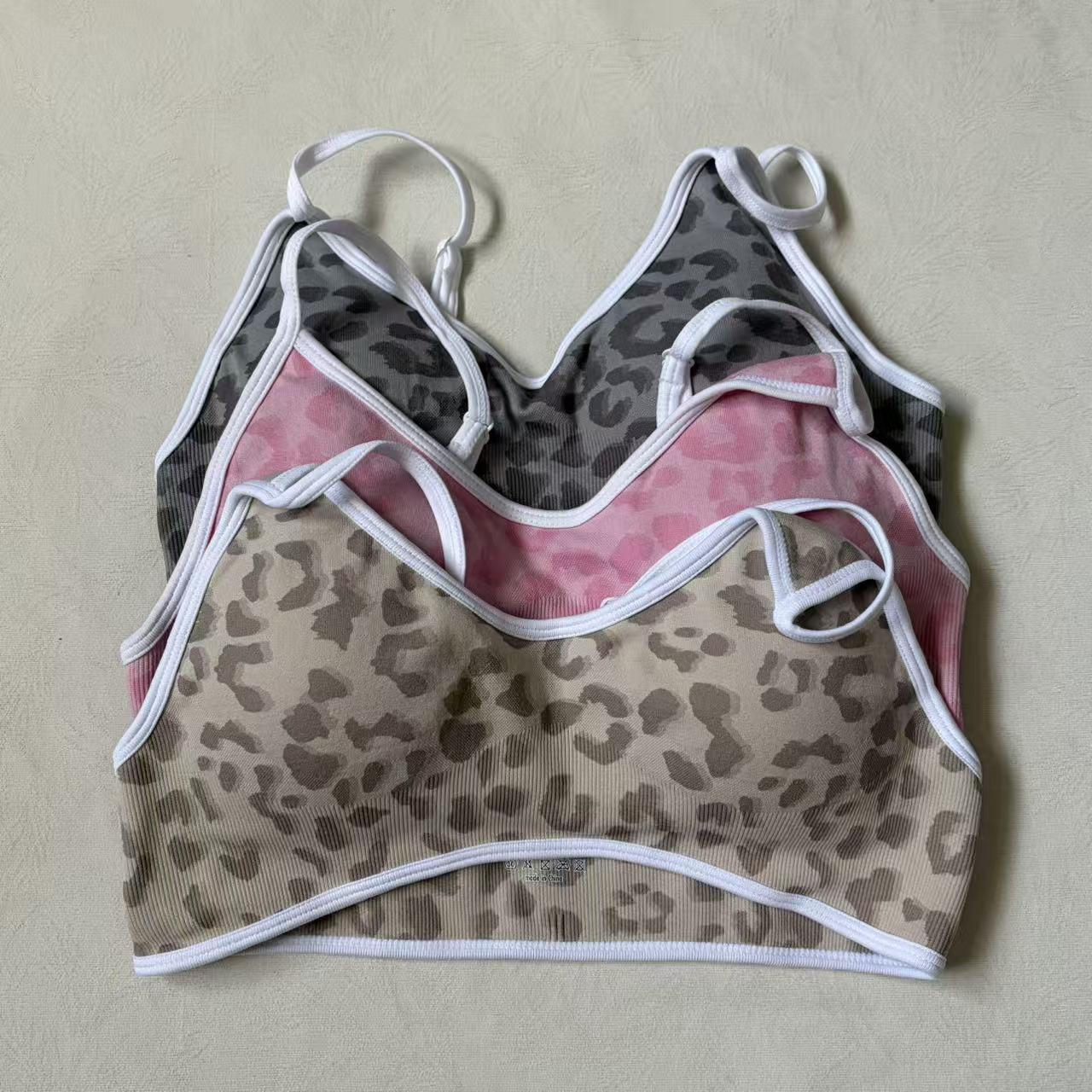 Logo Women's Beautiful Back Ga - đánh giá và giá Yoga Fitness Logo Design